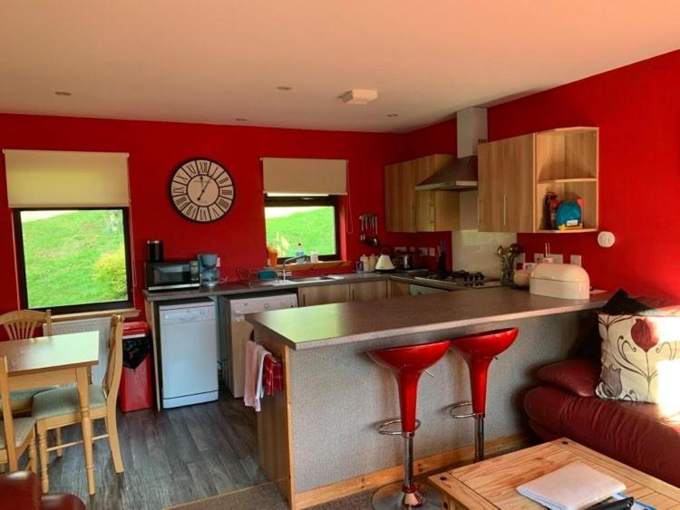 Snowberry Cottages No1 Онич Екстериор снимка